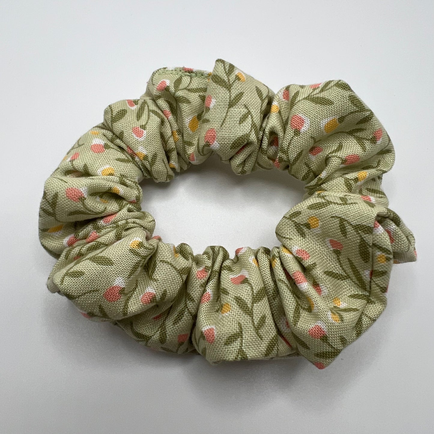 Sweet Pea Floral Scrunchie