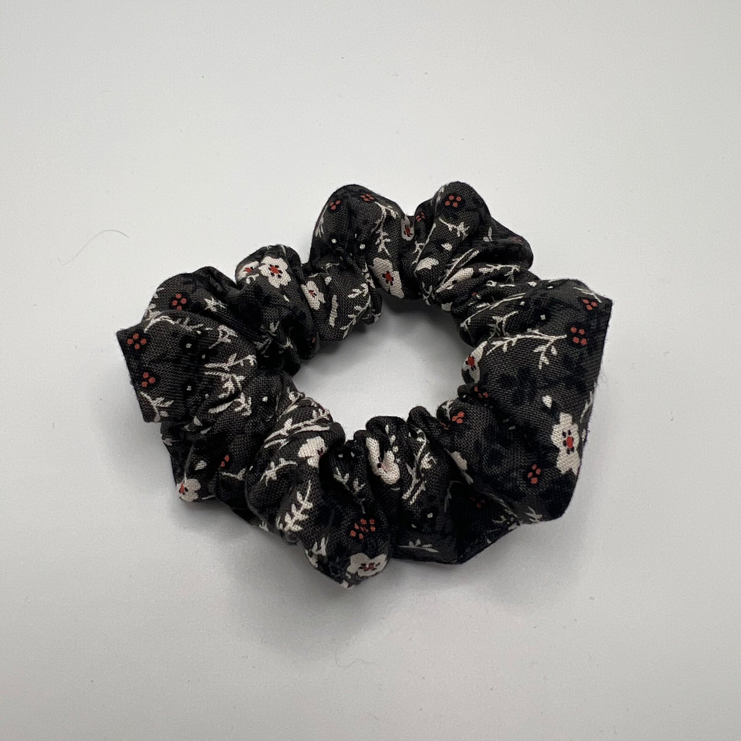 Ian’s Floral Scrunchie