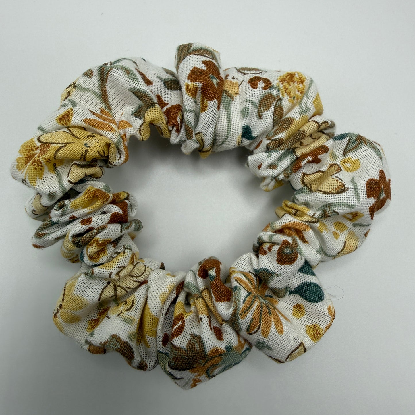 Vintage Floral Scrunchie