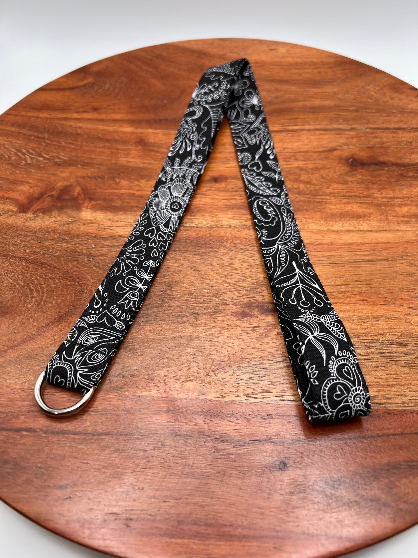 Black and White Fine Line Floral Lanyard