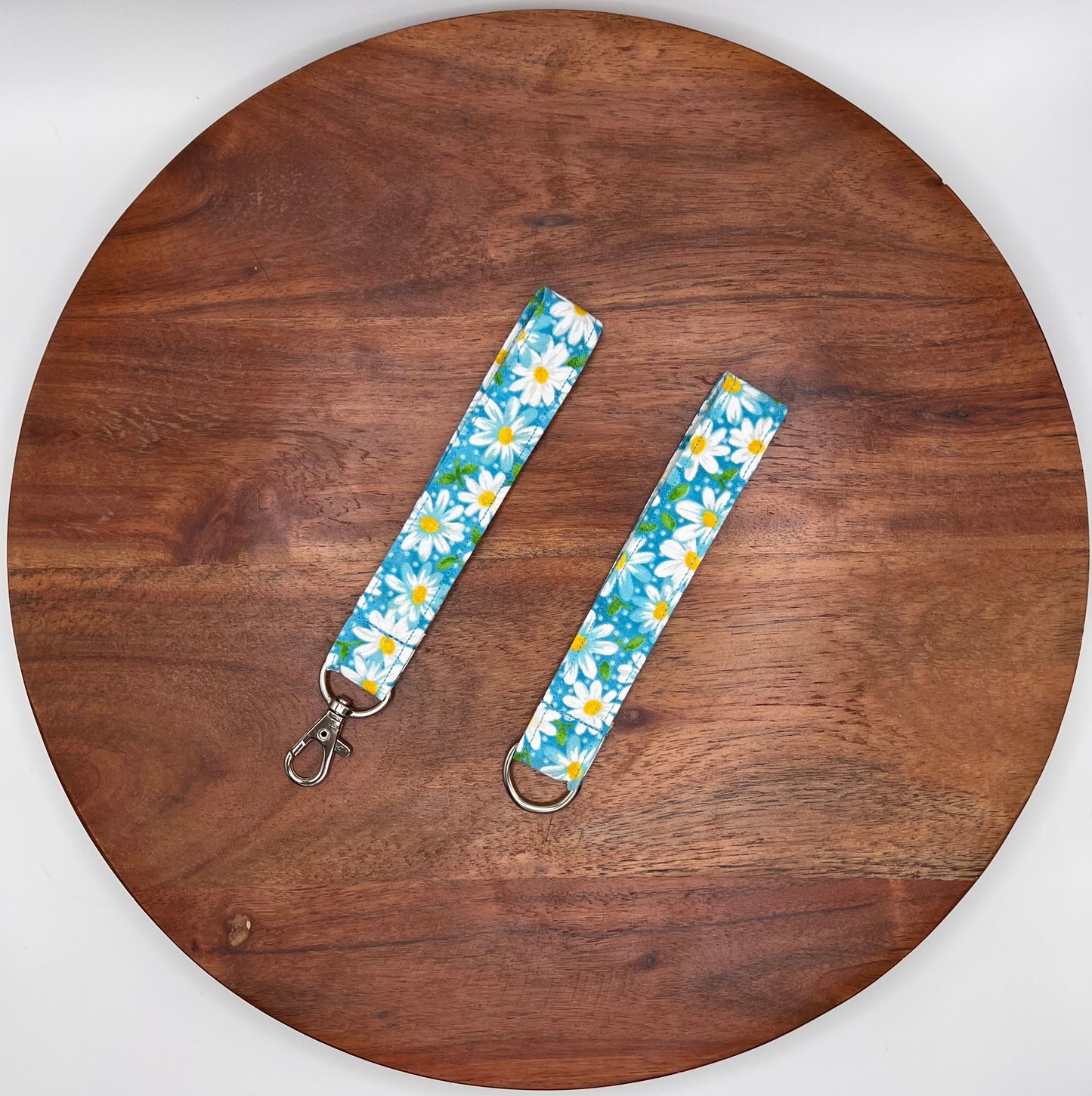 Teal Daisy Lanyard