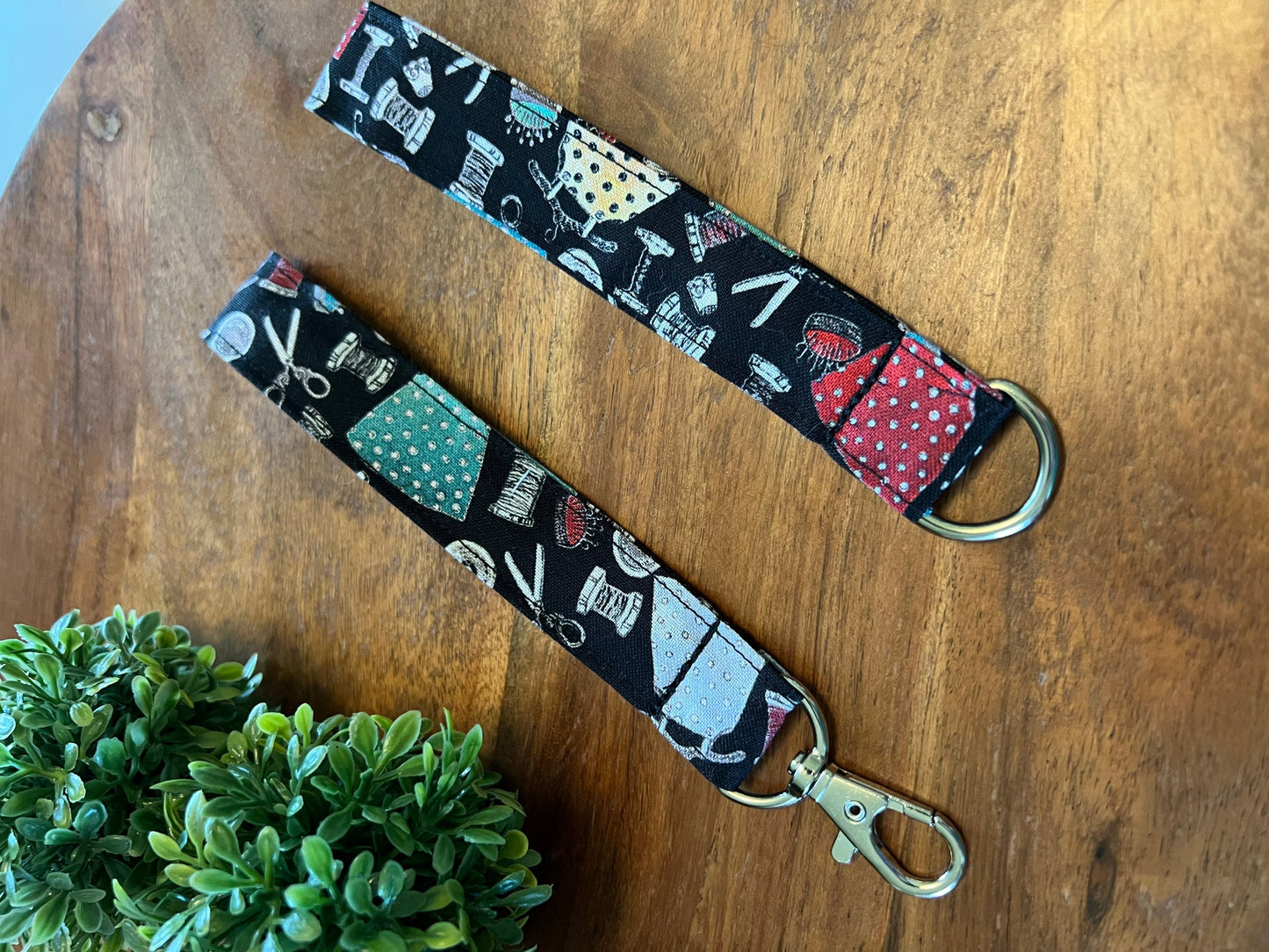 Black Sewing Notion Lanyards